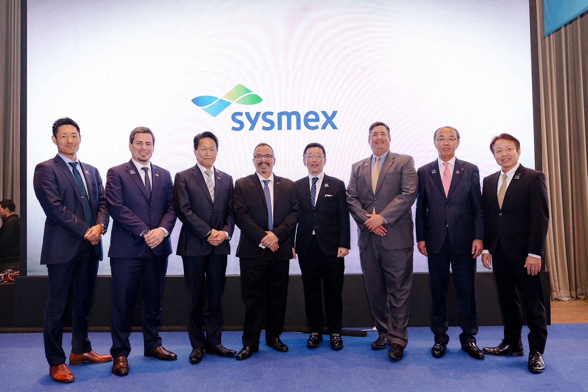 Sysmex comemora 25 anos no Brasil ao lado de clientes, parceiros e colaboradores, e anuncia novos investimentos 